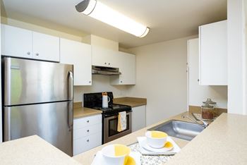 Murrayhill Park Apartments | Kitchen